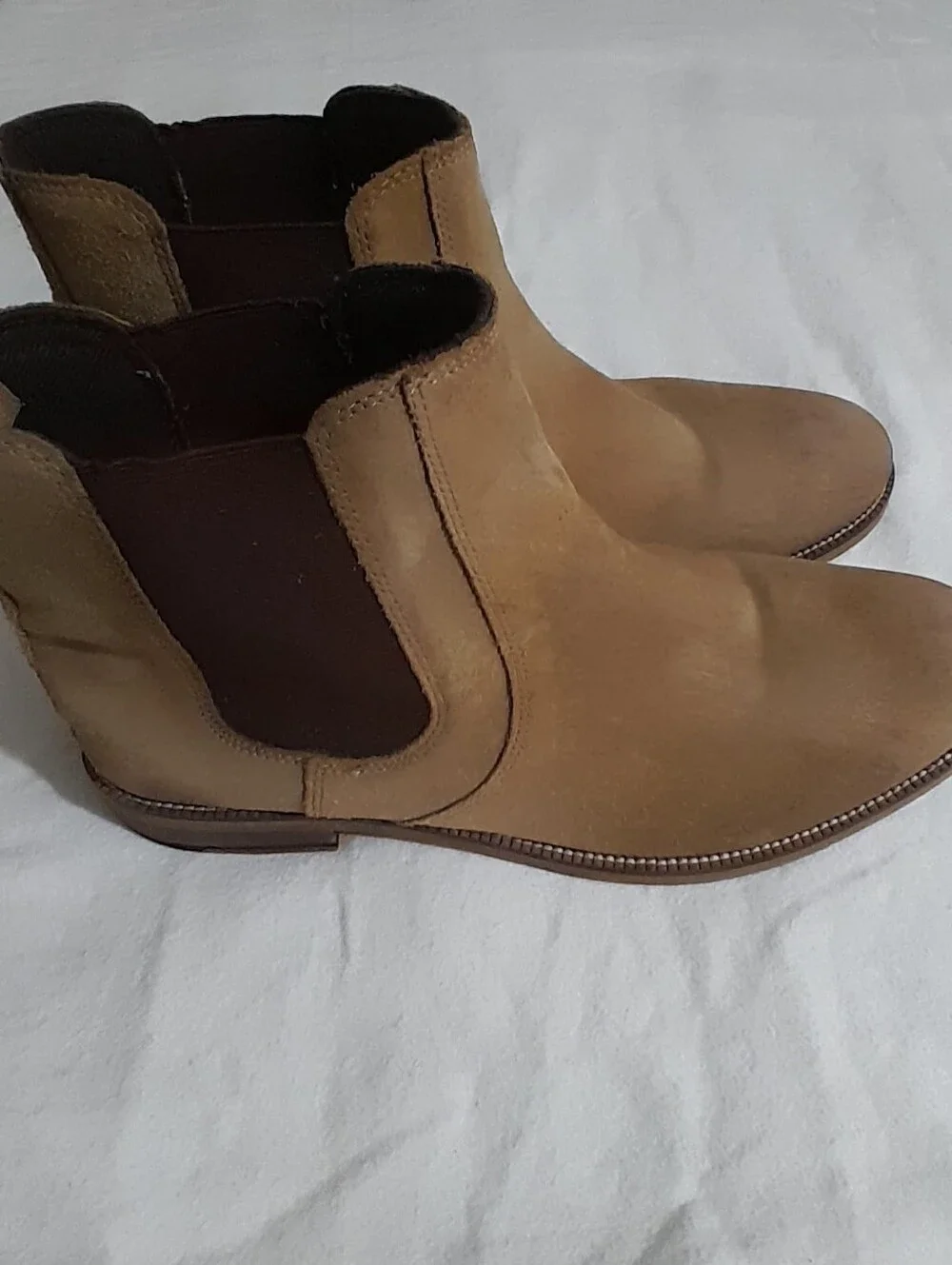 Men's Chelsea Boots in Tan Suede